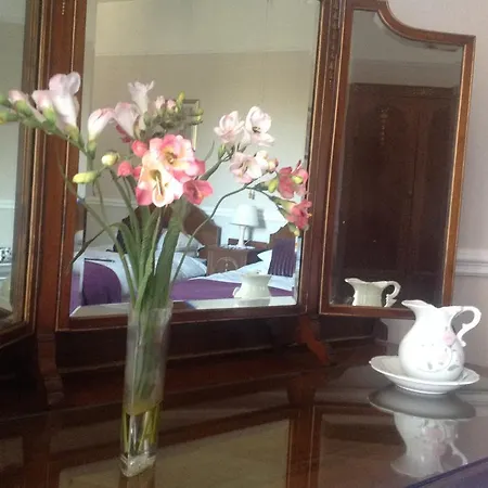 Fletcher House Guest house *